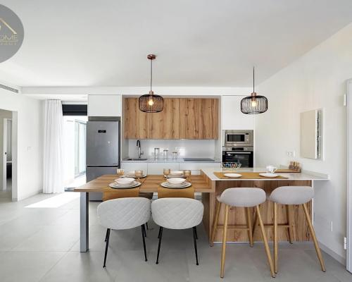 Nowa willa z basenem w Roldán