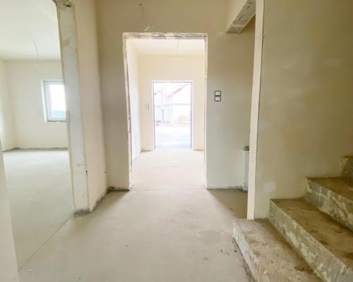 Dom szeregowy, ogródek, garaż