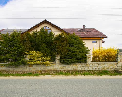 Dom mieszkalno - usługowy