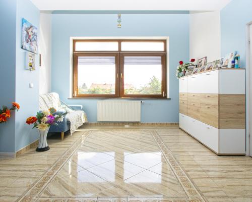 Dom mieszkalno - usługowy