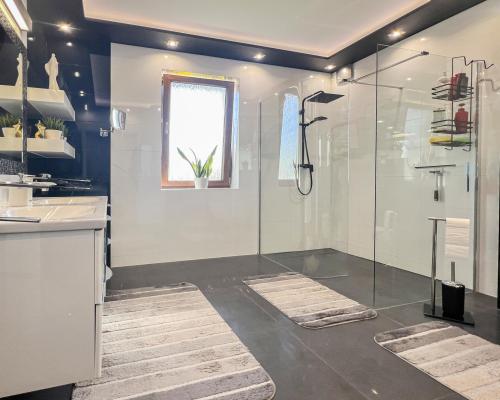 Dom z ogrodem i garażem 173m2