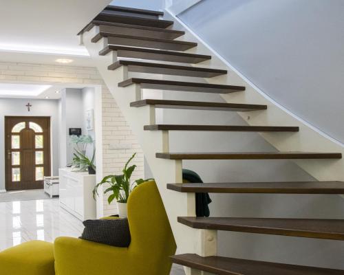 Dom z ogrodem i garażem 173m2