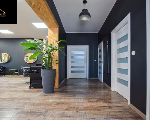 Budynek wolnostojący 184m2 z parkingkiem