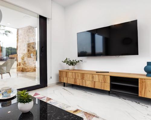 UMEBLOWANE MIESZKANIA W SERCU ORIHUELA COSTA