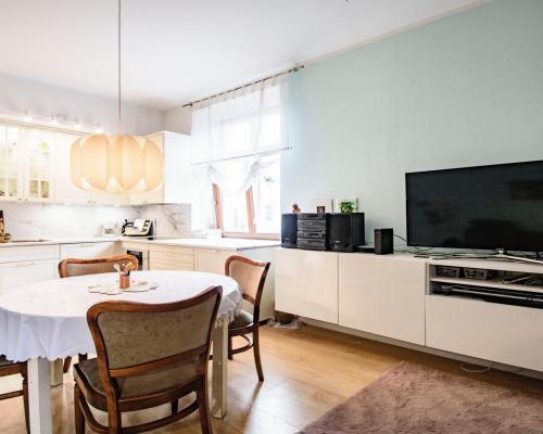 75M2 - 3 POKOJE - PARTER - MIEJSCE PARKINGOWE