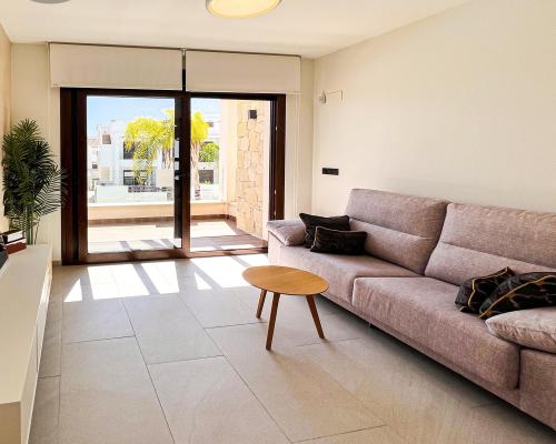 APARTAMENTY W LOS BALCONES, TORREVIEJA