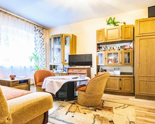 3 POKOJE/ 60,43M2/ I PIĘTRO/ ŁAŻANY