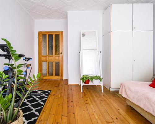 4 POKOJE/ 2 BALKONY/ WIDOK NA GÓRY