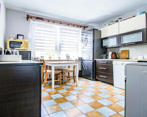 4 POKOJE/ 2 BALKONY/ WIDOK NA GÓRY