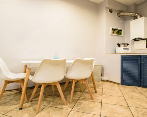 2 POKOJE/ 62,4M2/ I PIĘTRO/ BLISKO CENTRUM