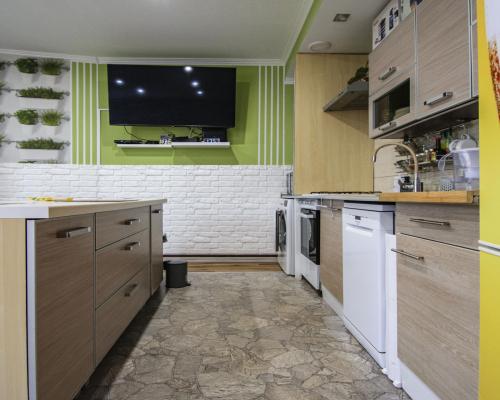 134,6M2/ 5 POKOI/ 2 BALKONY/ BLISKO CENTRUM