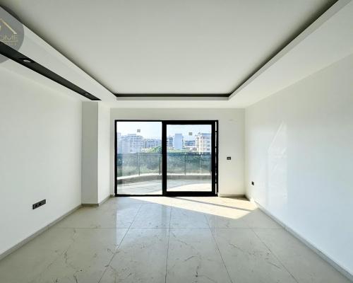 Twój drugi dom nad morzem – duży taras i 3 baseny