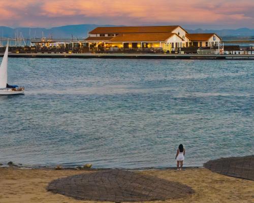 Apartament z dużym tarasem 800 m od plaży