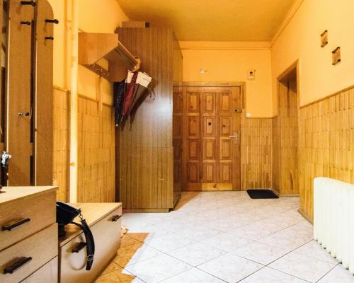 2 POKOJE/ OSOBNA KUCHNIA/ BLISKO CENTRUM