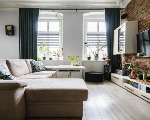 2 POKOJE/ 70,6M2/ PARTER