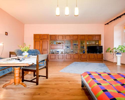 134M2, 1 PIĘTRO, PIĘKNA OKOLICA, BLISKO GÓR