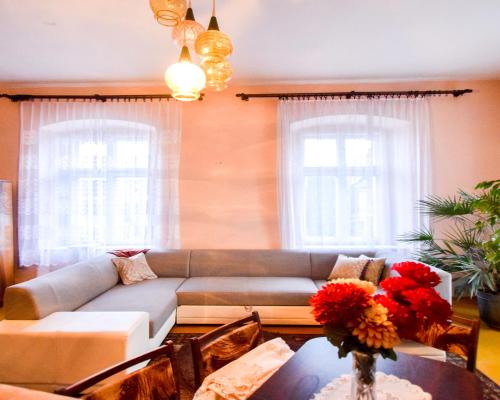 134M2, 1 PIĘTRO, PIĘKNA OKOLICA, BLISKO GÓR