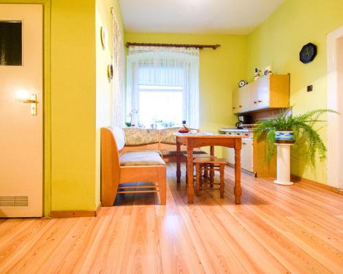 134M2, 1 PIĘTRO, PIĘKNA OKOLICA, BLISKO GÓR