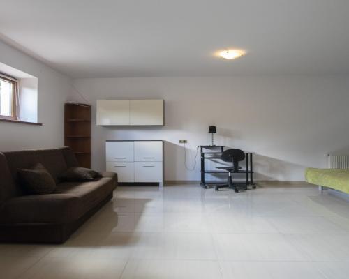 37m2 niski parter Zawiszów