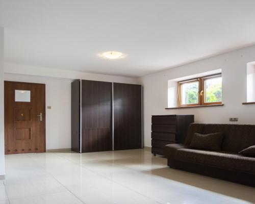 37m2 niski parter Zawiszów