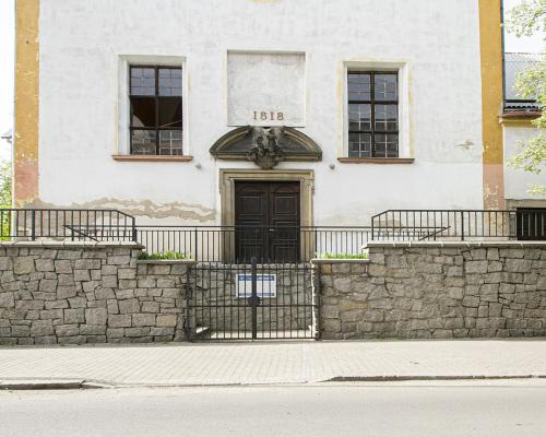 Zamek Świdnicki - zespół poklasztorny na sprzedaż