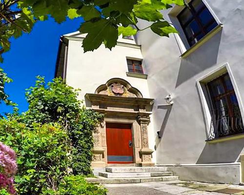 Zamek Świdnicki - zespół poklasztorny na sprzedaż