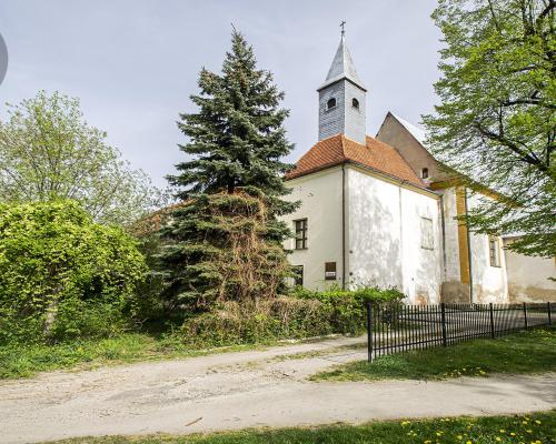 Zamek Świdnicki - zespół poklasztorny na sprzedaż