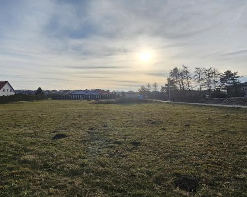 Kalinówka, 23ar, budowlana, media