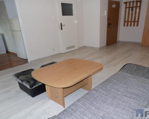 Duża kawalerka z balkonem -do wynajmu