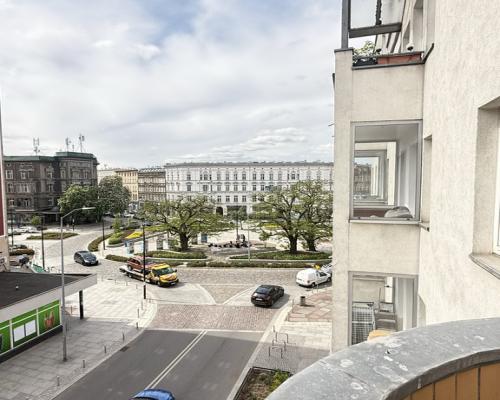 Mieszkanie w centrum z garażem i piwnicą