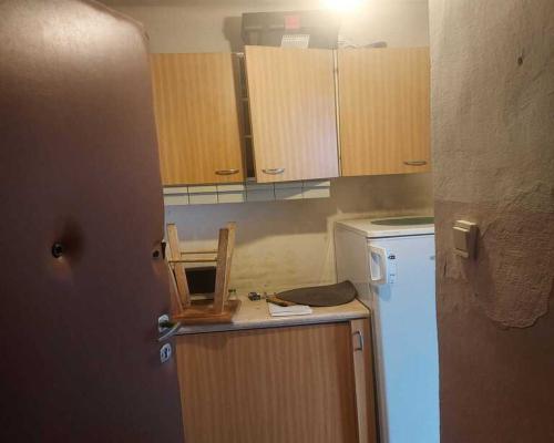 Kawalerka 25 m2 (drugie piętro)  w centrum Puław.