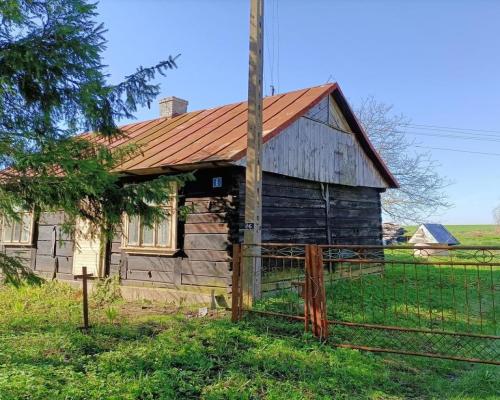 Siedlisko w ładnej okolicy gm. Gniewoszów.
