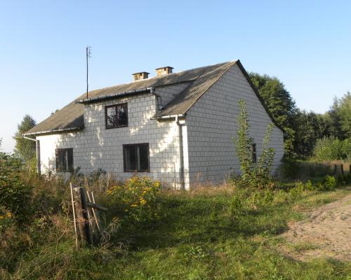 Dom  120 m kw w Baryczy Nowej pow. Zwoleń.