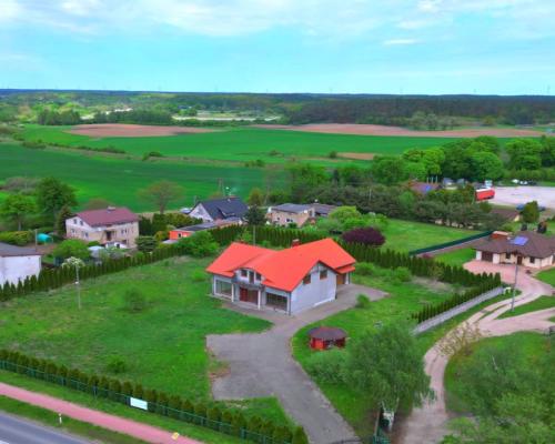Duży budynek, ogromny potencjał, piękna działka