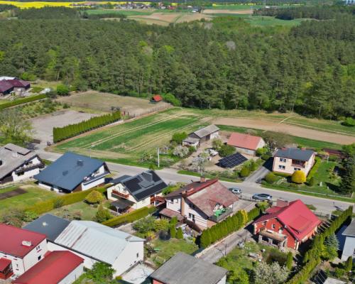 Cisza, spokój, las, na sprzedaż pół domu, ogródek