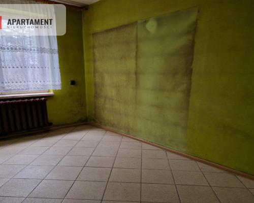 Dom wolnostojący przy lesie