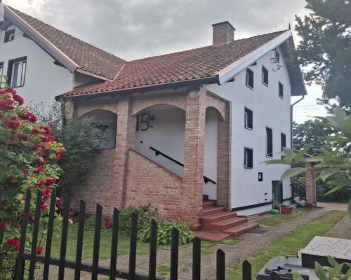 STEGNA: Obiekt Inwestycyjny 285m²