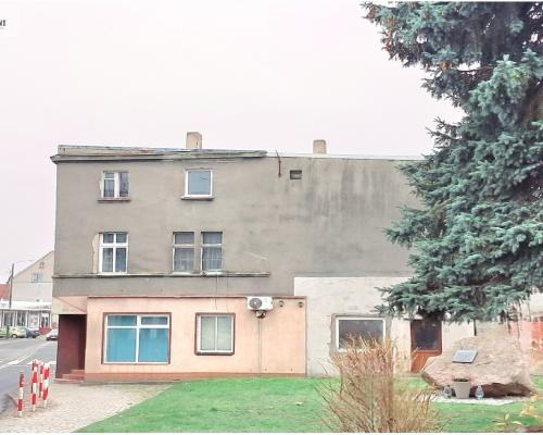 2 mieszkania w centrum w kamienicy.