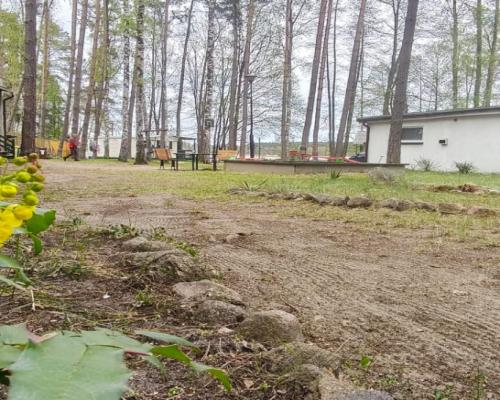 Ośrodek wypoczynkowy przy jeziorze