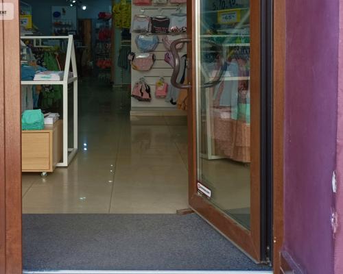 ODNOWIONA KAMIENICA W CENTRUM ŚWIECIA
