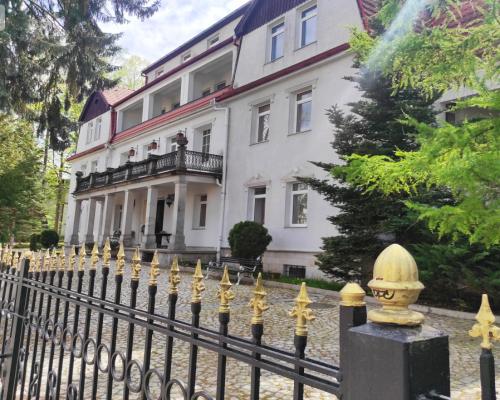 Hotel-Pensjonat. Kudowa Zdrój.Dla Inwestora