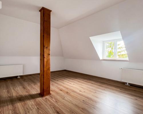 * Ustawna kawalerka 36,7m2 z dużą kuchnią