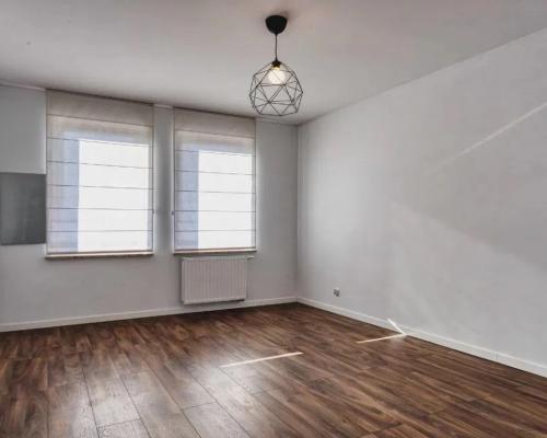 Apartamentowiec 3 pokoje II p balkon ul. Dworcowa