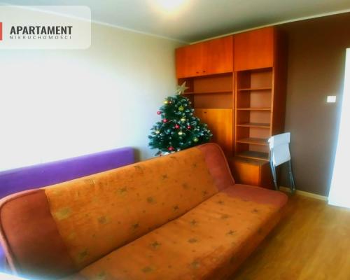 Z loggią do remontu w poszukiwanej lokalizacji