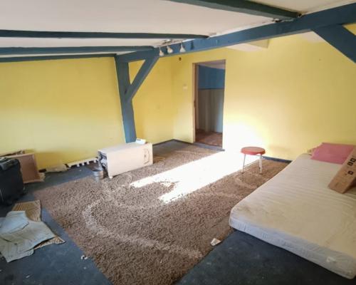 Mieszkanie poddaszowe/Do remontu/100m2 po podłodze