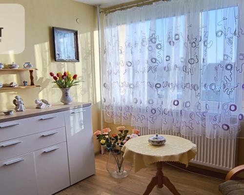 Przestronne M4 z balkonem i piwnicą – 65 m²