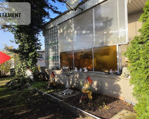 Rod Myślęcinek, domek murowany kanalizacja woda