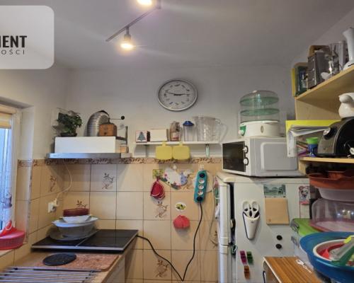 Rod Myślęcinek, domek murowany kanalizacja woda