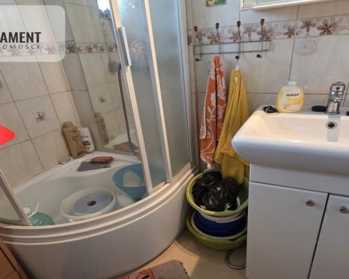 Rod Myślęcinek, domek murowany kanalizacja woda