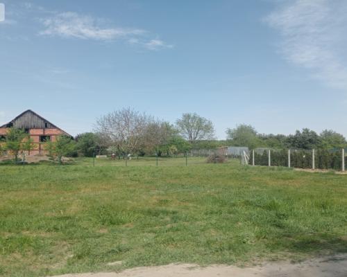 Działka budowlana z gotowym projektem na budowę.